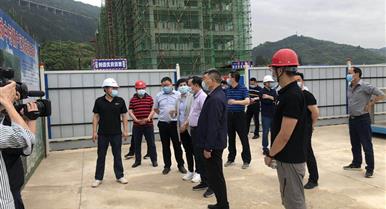 湖北恩施州州委副书记、州长刘芳震莅临四川海博论坛建设巴...